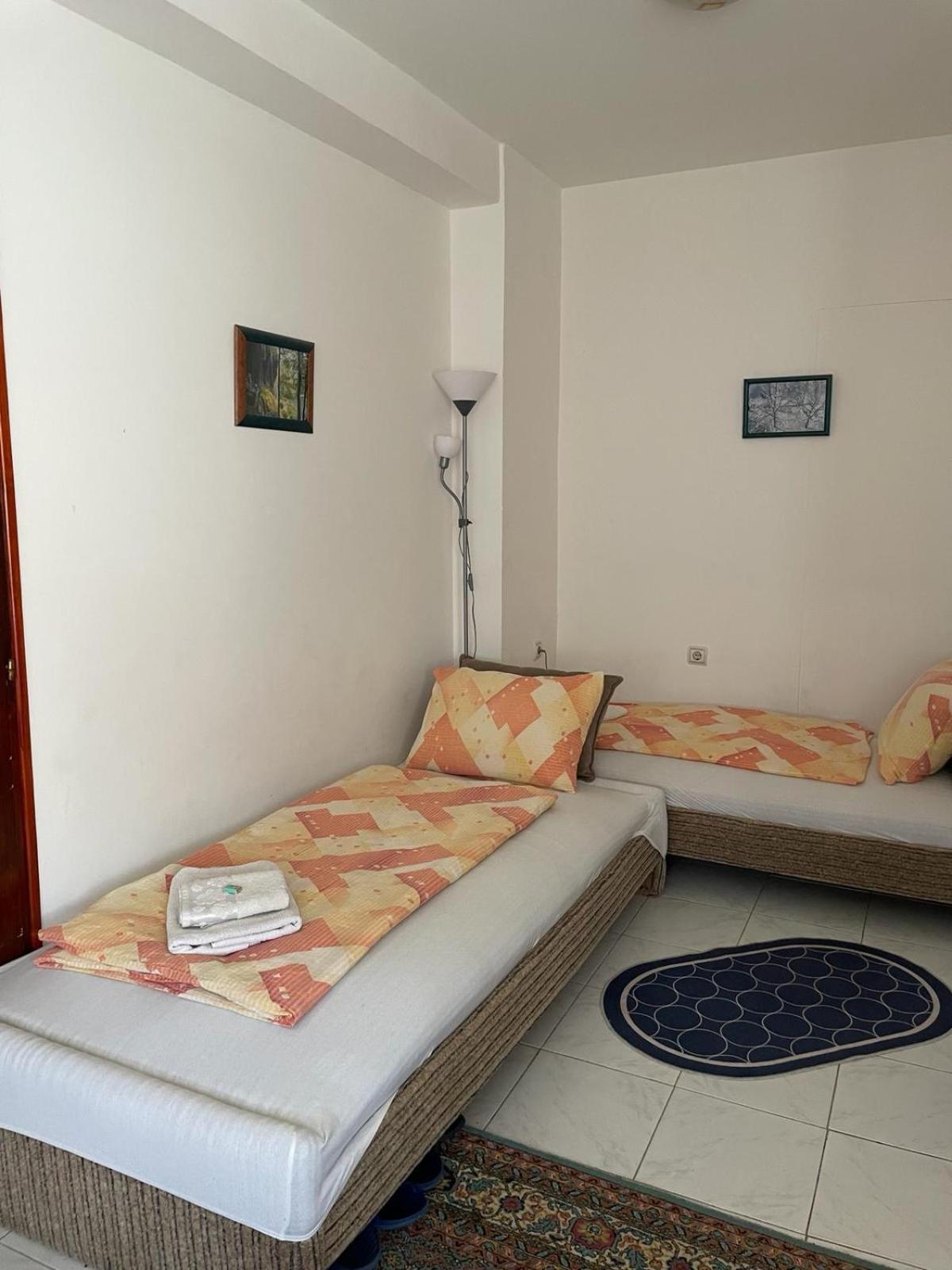 Nela Apartmani Nis Bagian luar foto