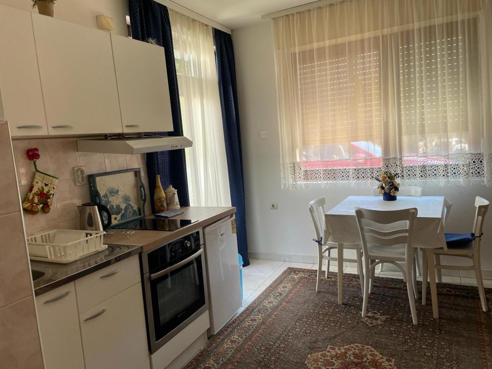 Nela Apartmani Nis Bagian luar foto