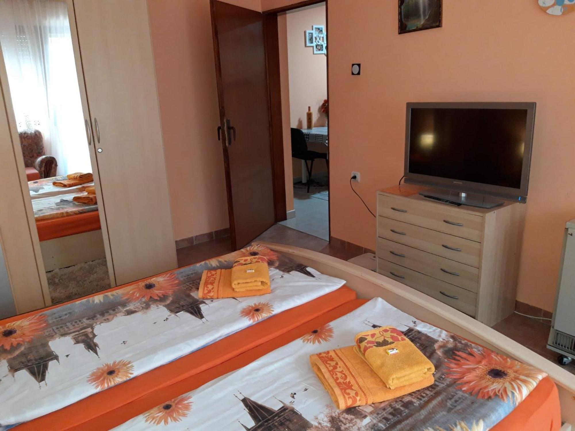 Nela Apartmani Nis Bagian luar foto